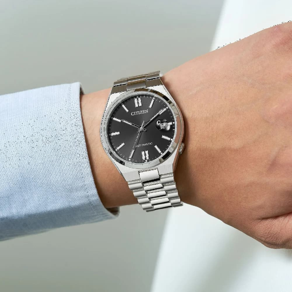 Citizen NJ0150-81E boîtier acier fond étanche 50M homme
