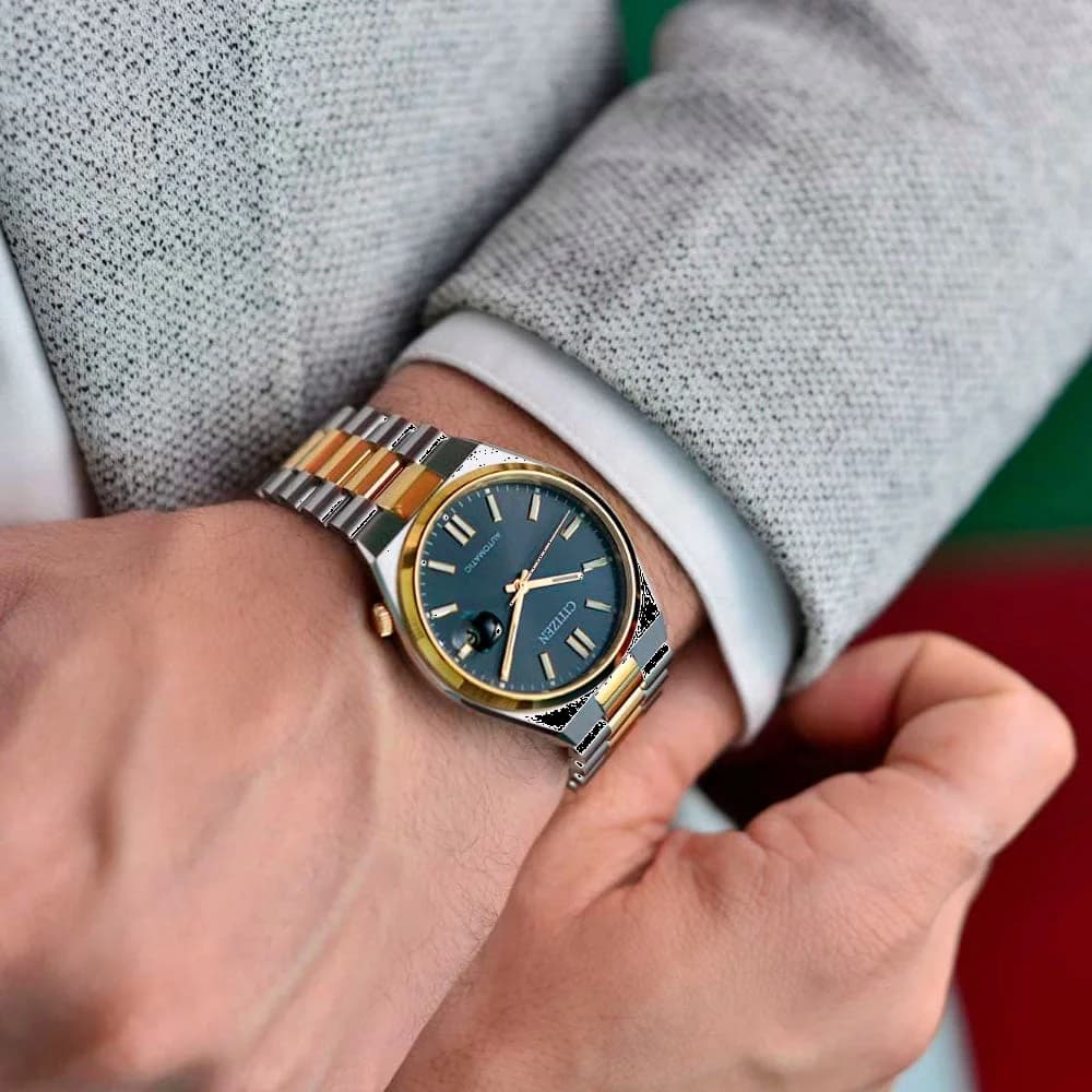 Montre Citizen NJ0154-80H boucle déployante fermeture bicolore
