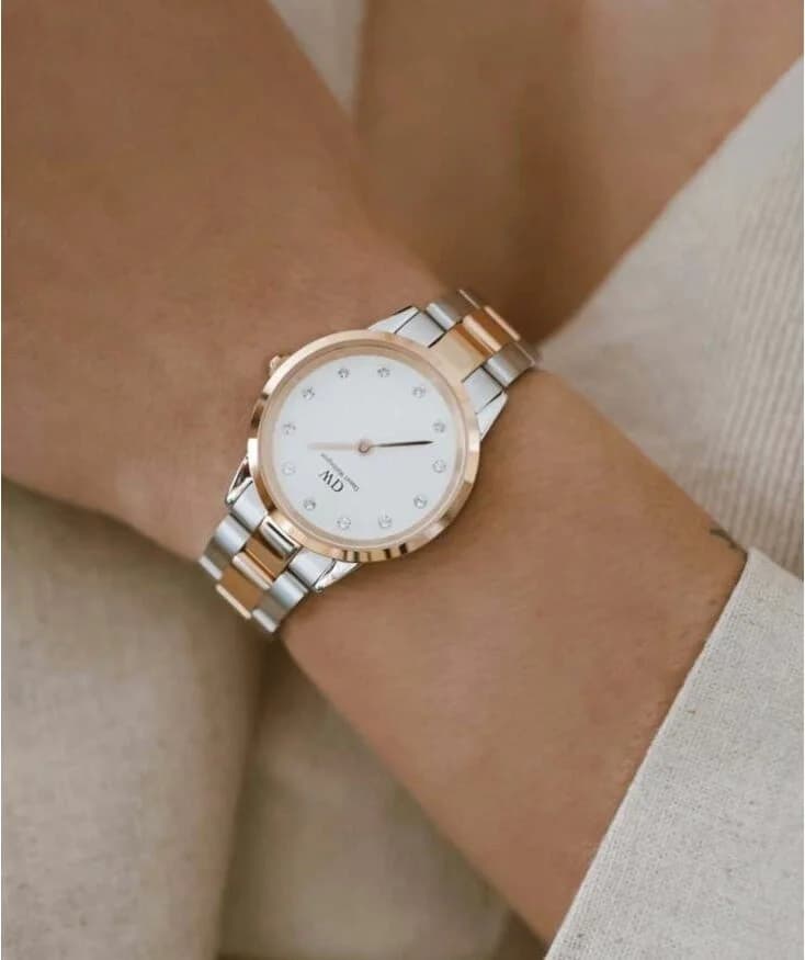 Montre Daniel Wellington DW00100359 femme détail bracelet acier inoxydable