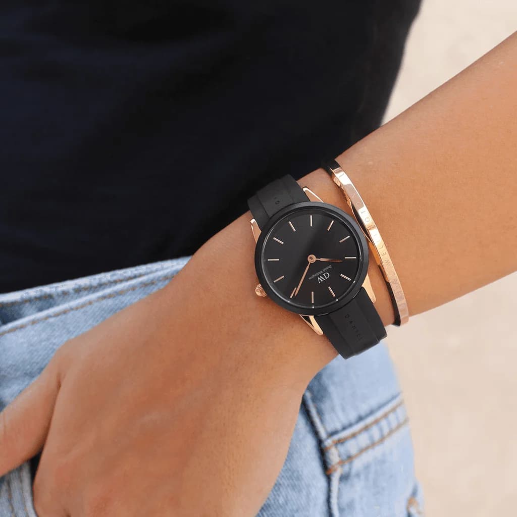 Montre Daniel Wellington DW00100426 femme verso boîtier or rose
