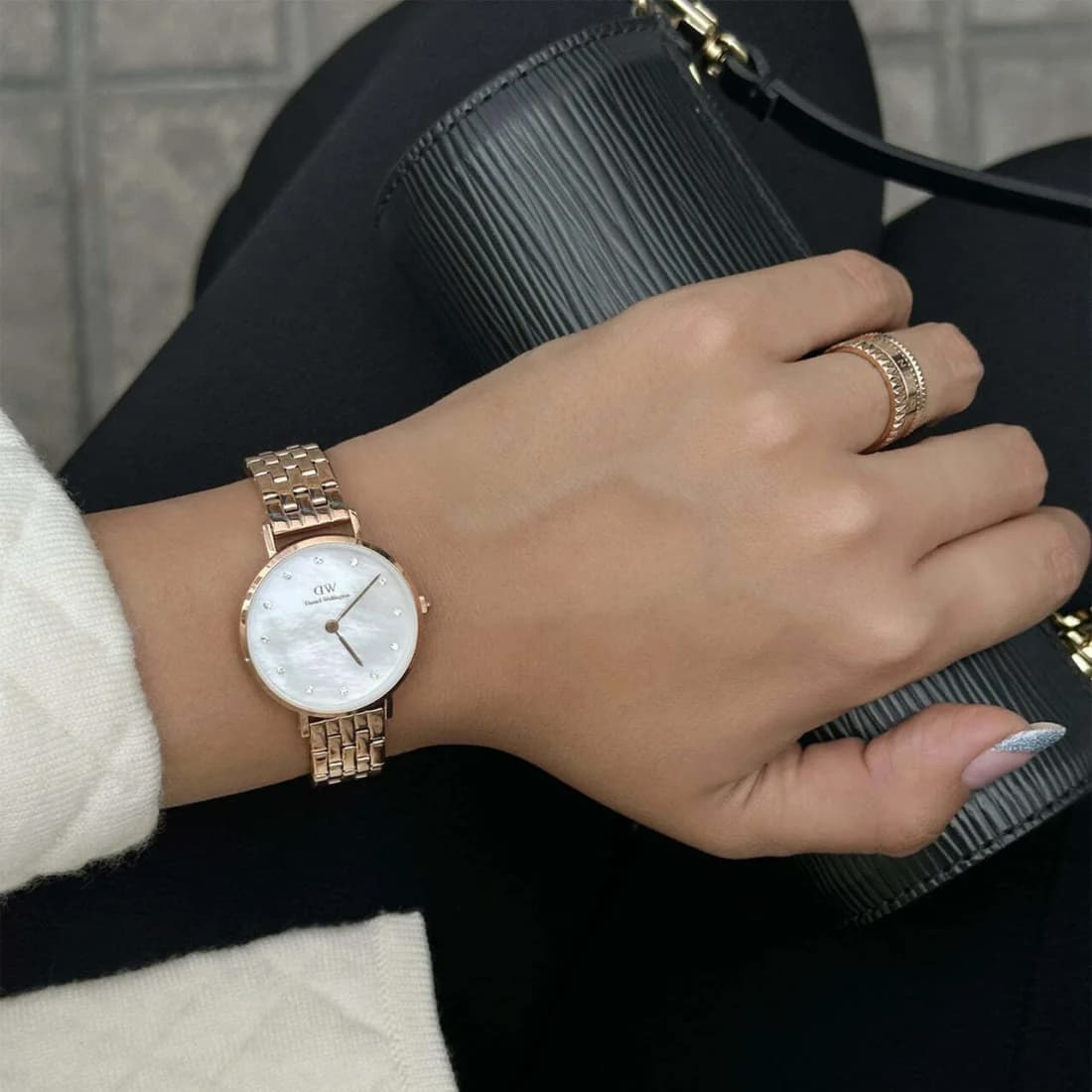 Montre Daniel Wellington DW00100613 femme détail bracelet acier inoxydable