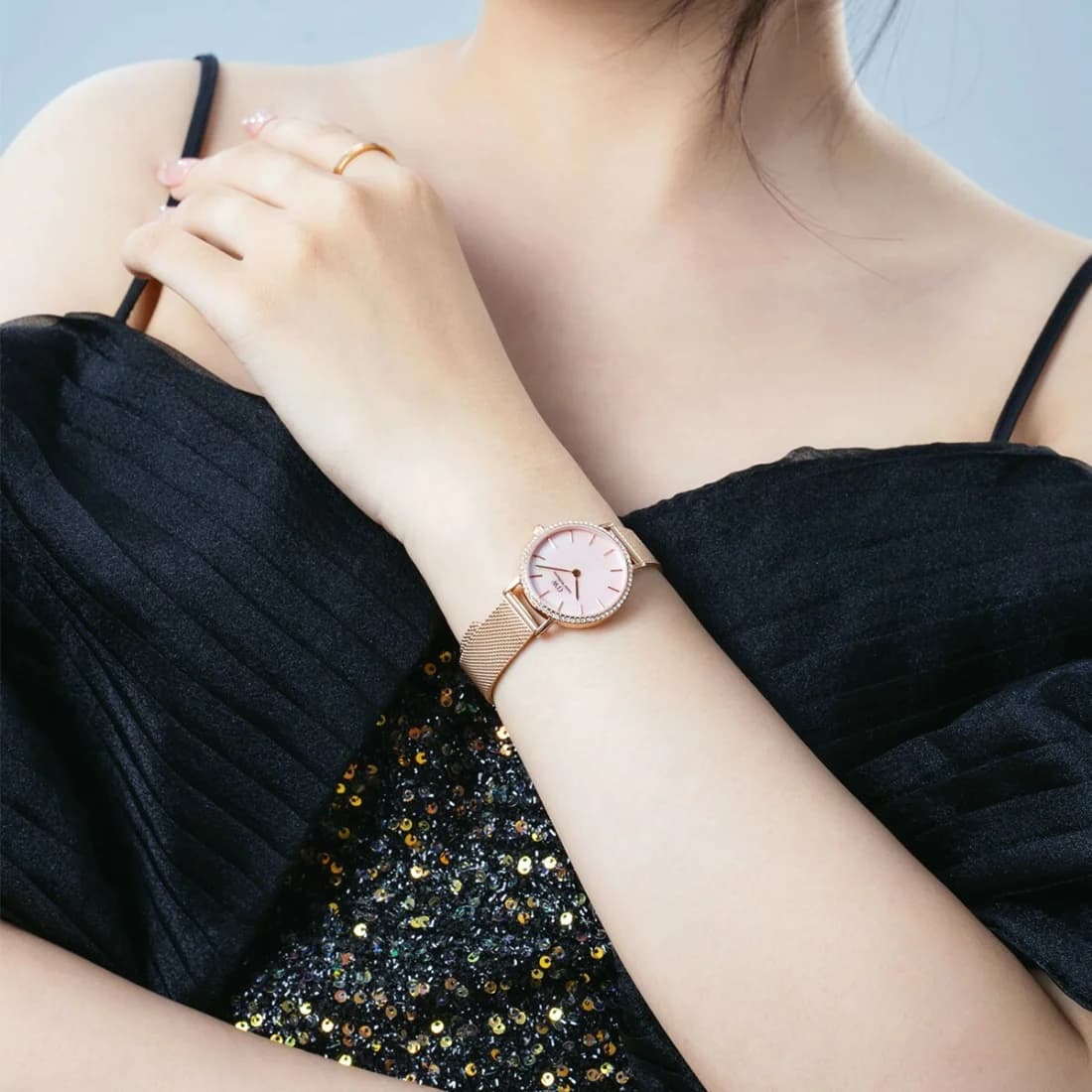 Montre Daniel Wellington DW00100663 femme détail bracelet acier inoxydable
