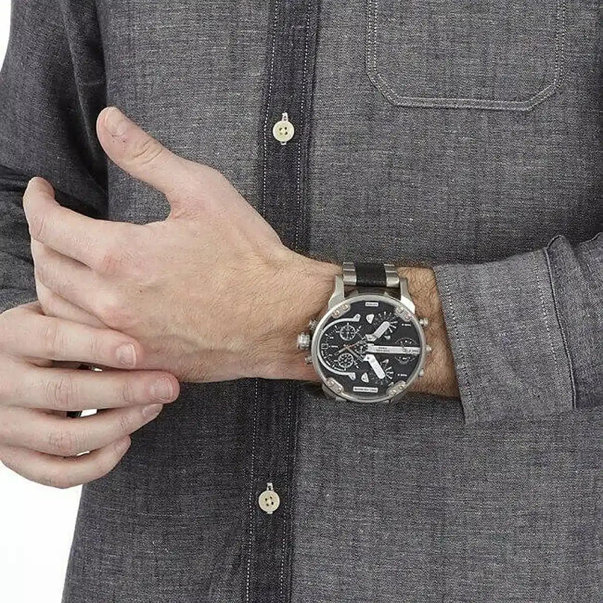 Montre Diesel DZ7349 homme verso boîtier argent