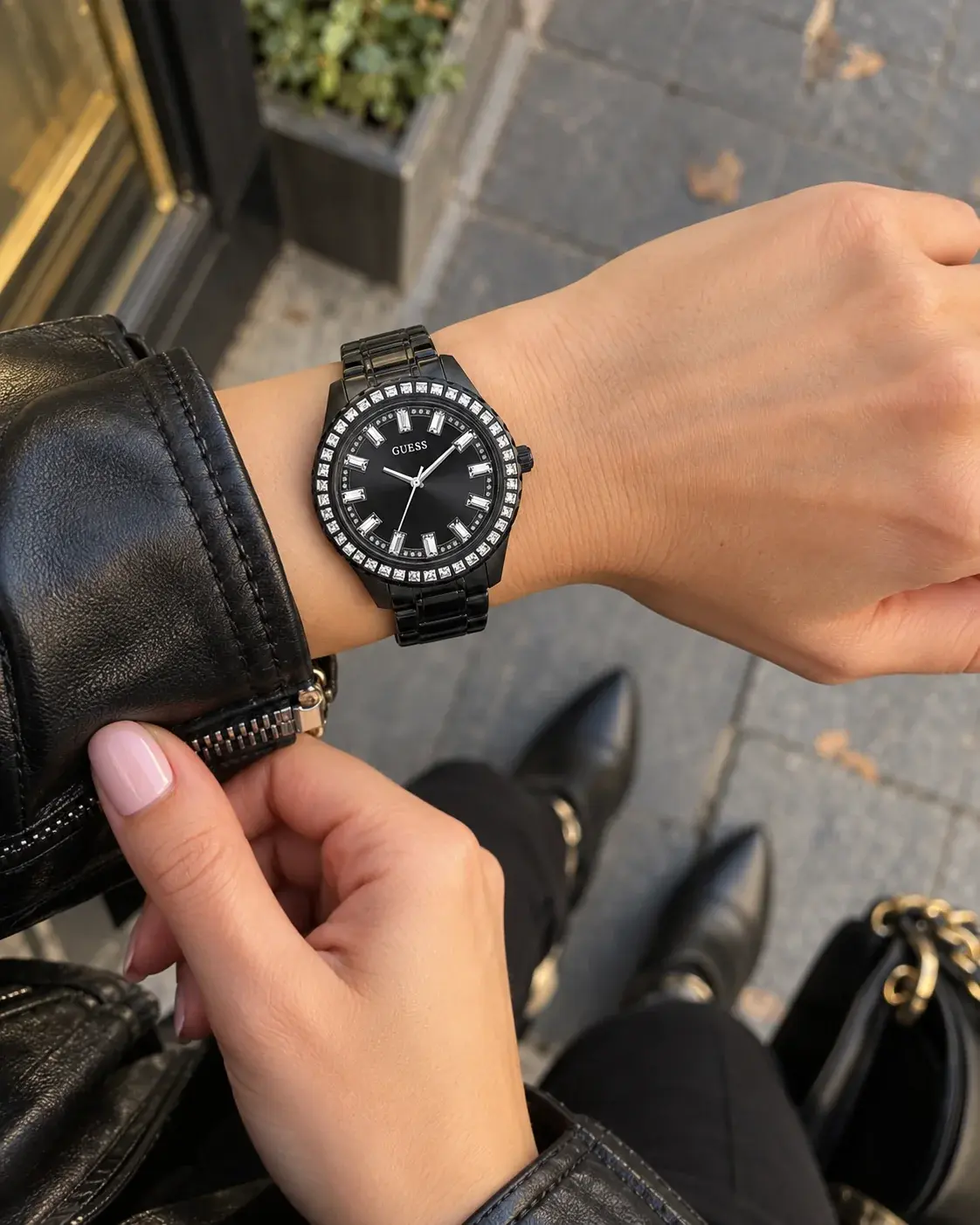 Montre Guess GW0111L4 femme détail bracelet acier
