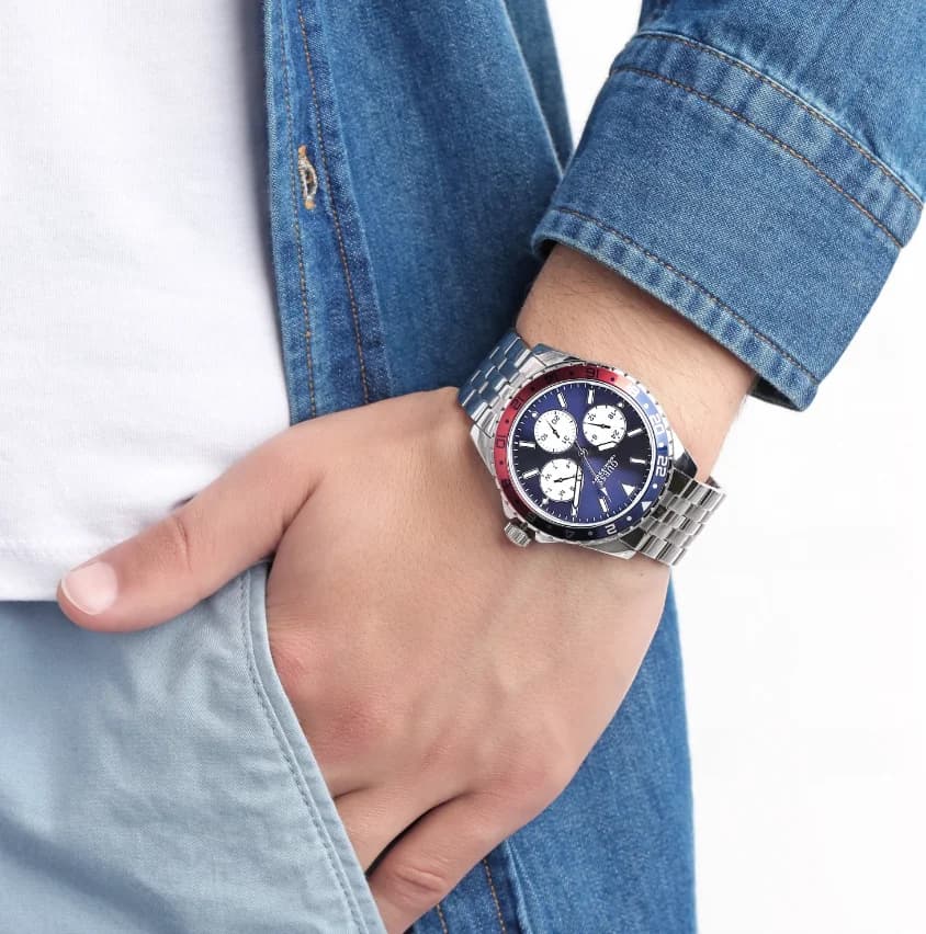 Montre Guess W1107G2 homme verso boîtier argent