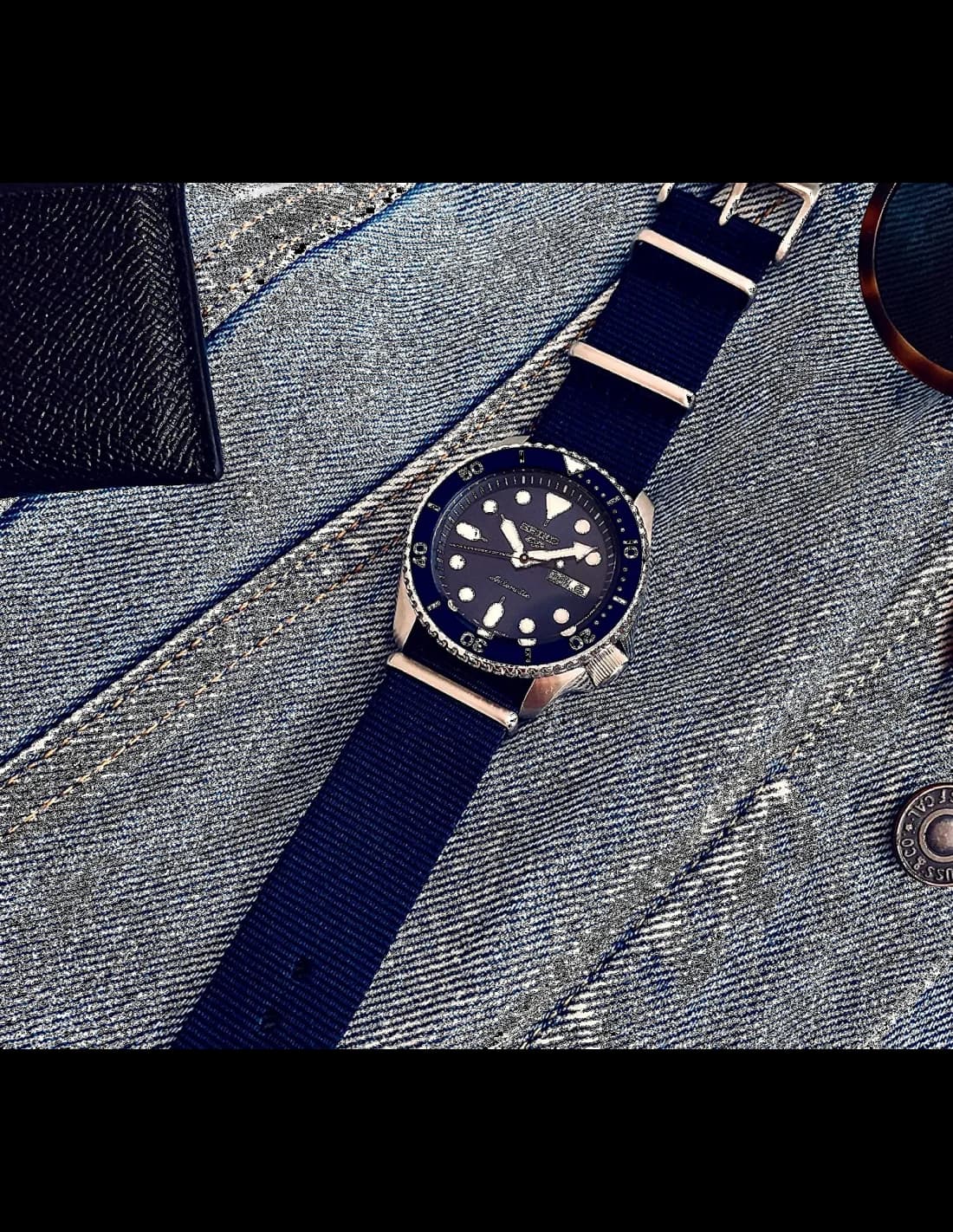 Montre Seiko SRPD51K2 homme détail cadran bleu
