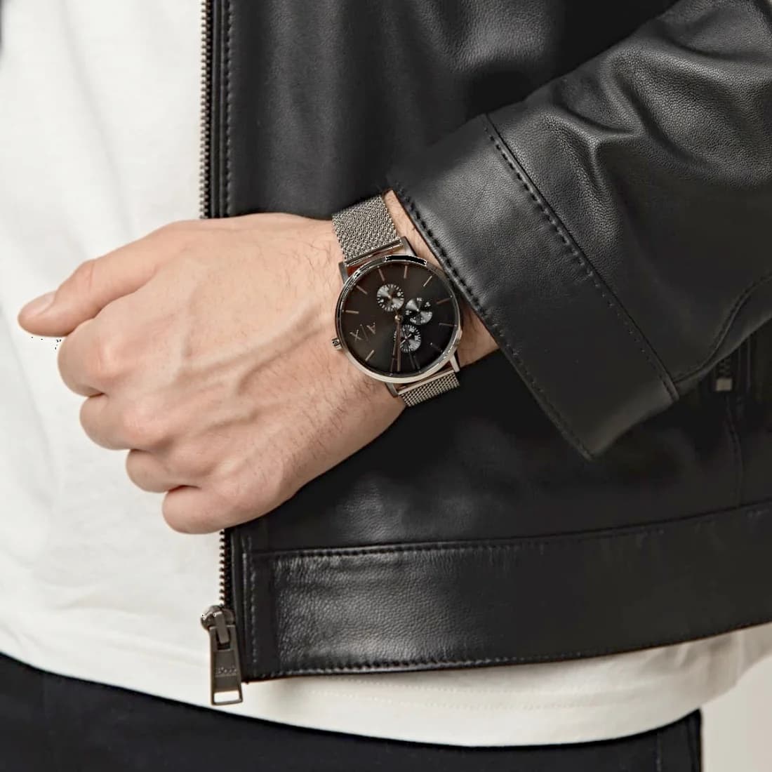 Montre Armani Exchange AX2714 homme détail bracelet acier inoxydable