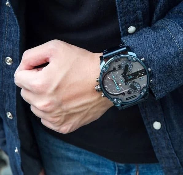 Montre Diesel DZ7414 homme détail bracelet acier inoxydable