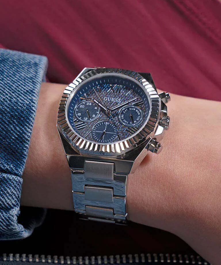 Montre Guess GW0769L1 femme détail bracelet acier inoxydable