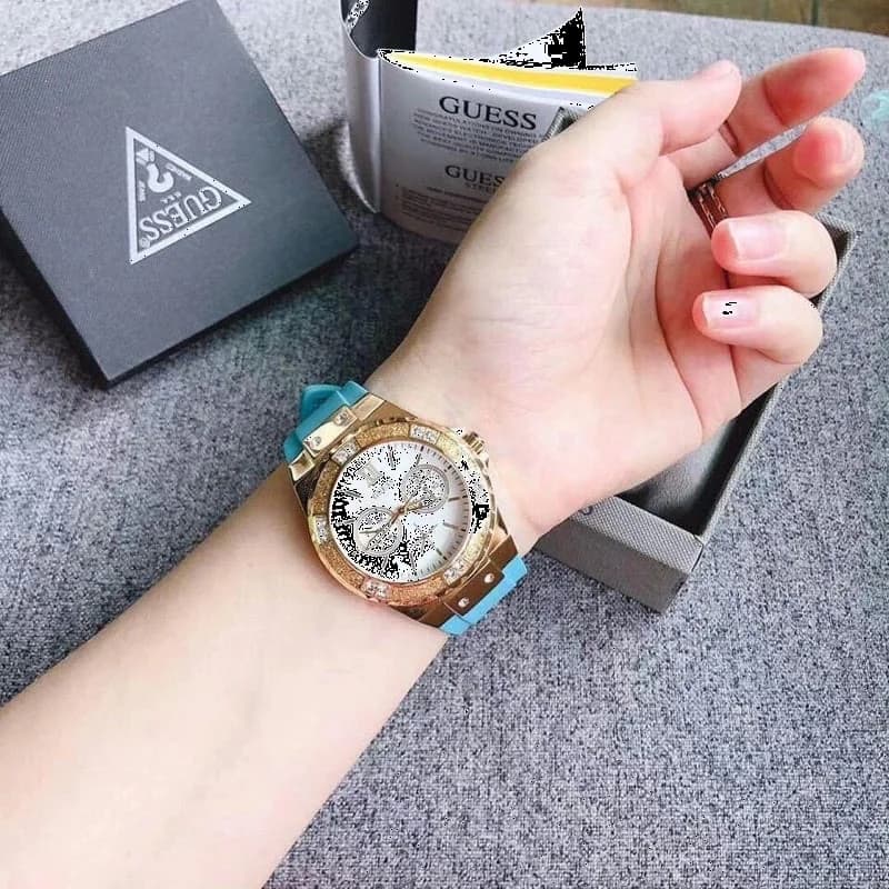 Montre Guess W1053L6 femme vue de profil