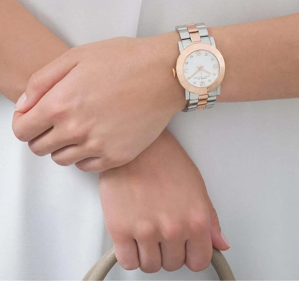 Montre Marc Jacobs MBM3194 femme détail bracelet acier inoxydable