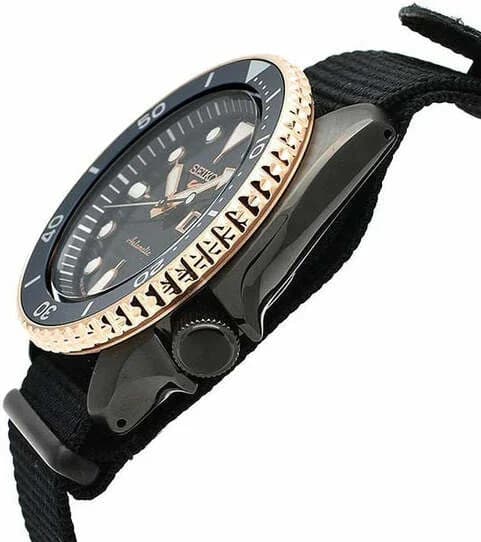 Montre Seiko SBSA098 Automatique Cadran Bleu et Bracelet NATO Noir vue 2