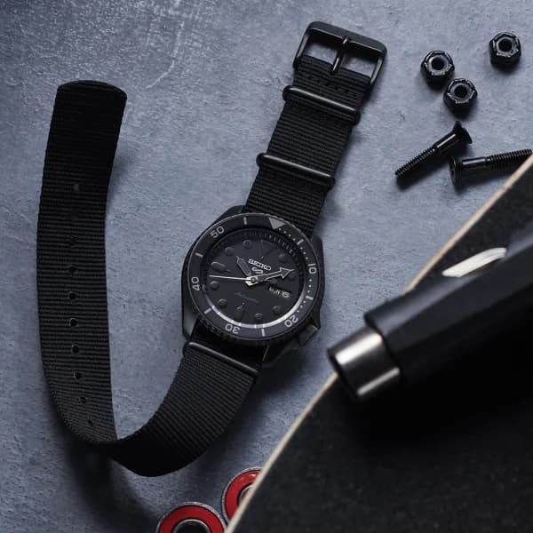 Montre Seiko SRPD79K1 homme détail bracelet nylon