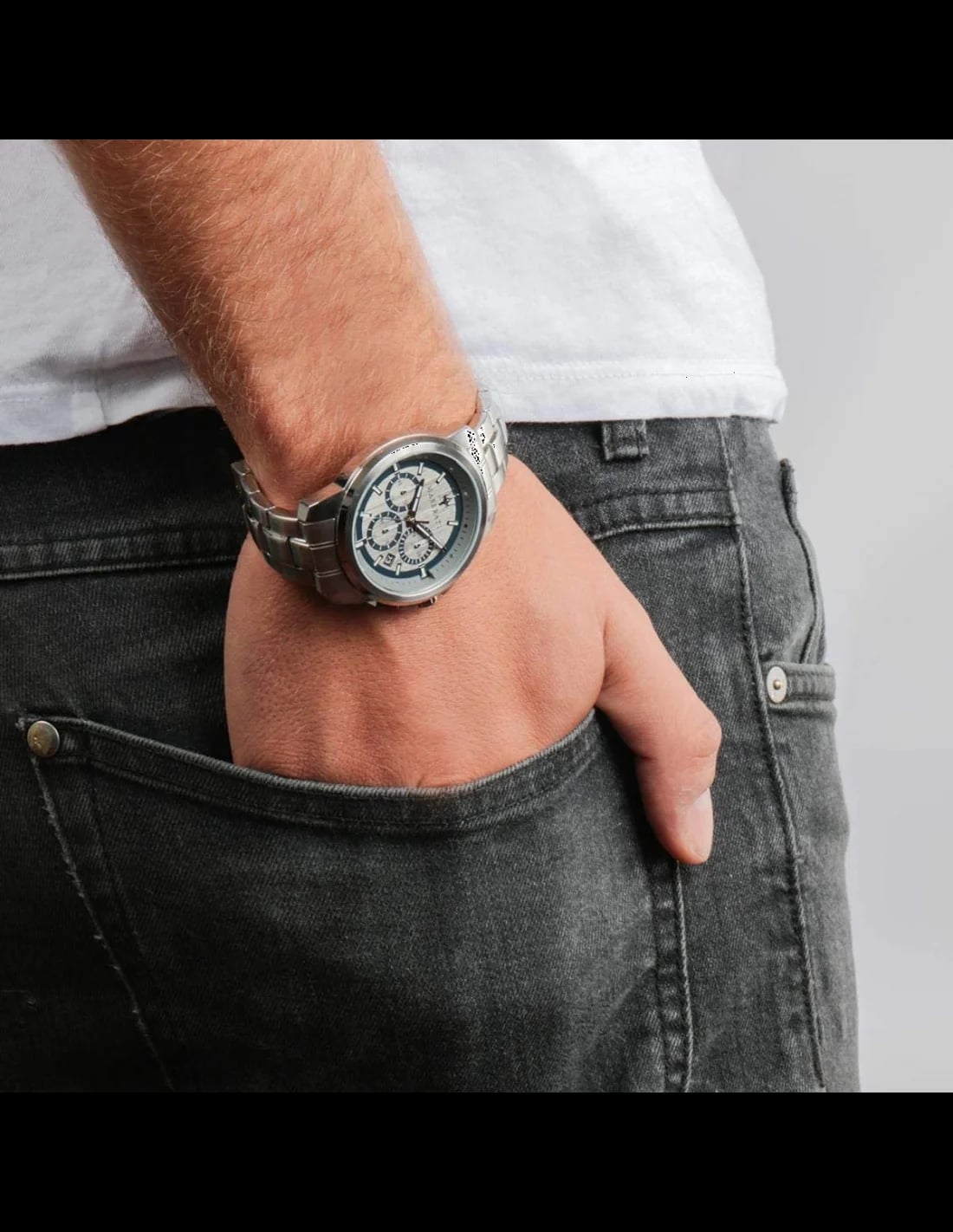 Montre Maserati R8873621006 homme détail cadran gris