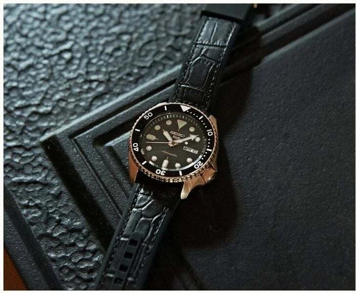 Montre Seiko SRPD76K1 homme détail bracelet acier