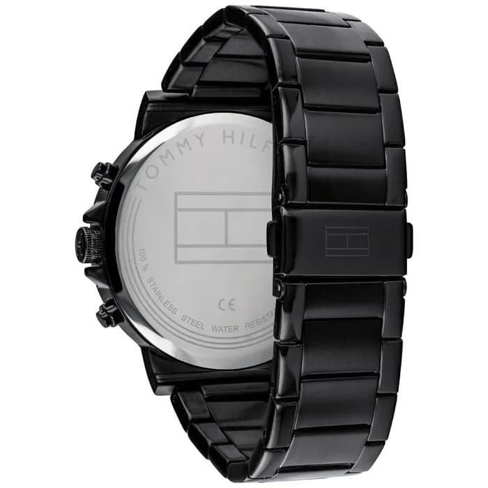 Montre Tommy Hilfiger 1710383 gros plan cadran analogique noir