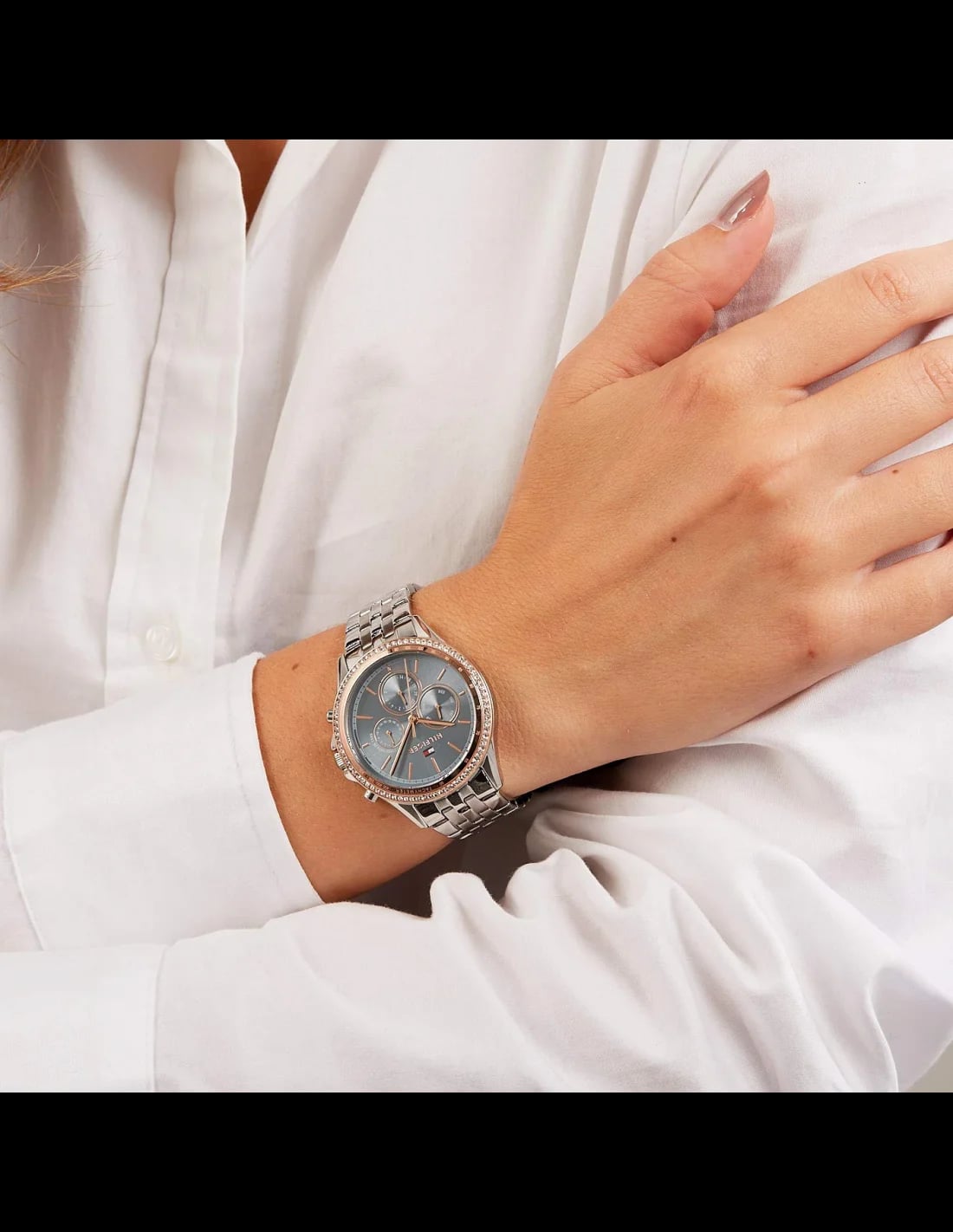 Montre Tommy Hilfiger 1781976 femme détail cadran bleu