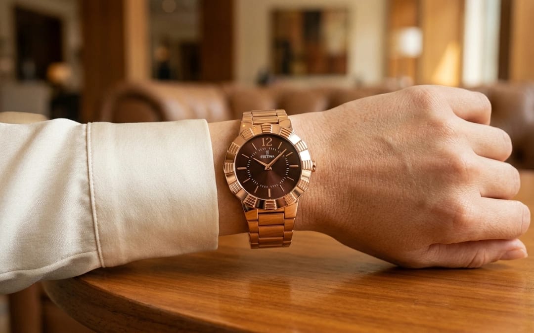 Wrist-shot — Guide Taille Montre Vivienne Westwood Femme : Comment Bien Choisir