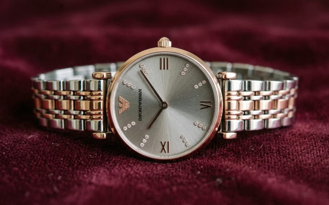 Profil tranche — Montre Étanche Femme : Le Guide Complet 2026