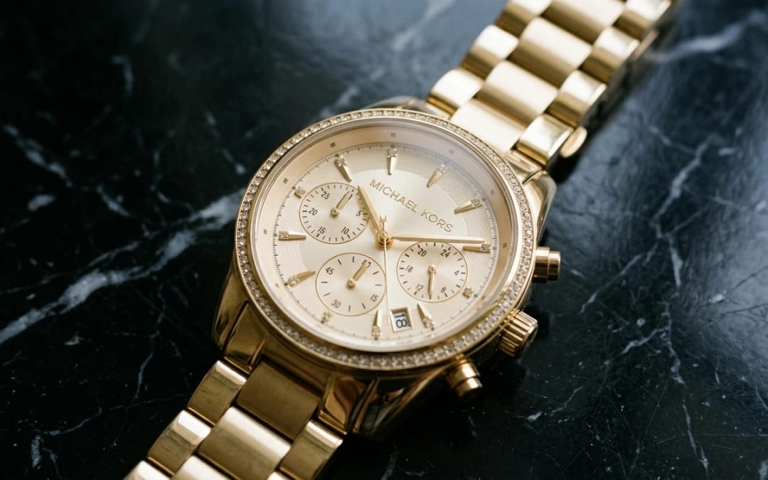 Macro cadran — Montre Michael Kors Chronographe Femme : Fonctionnalité et Style au Poignet