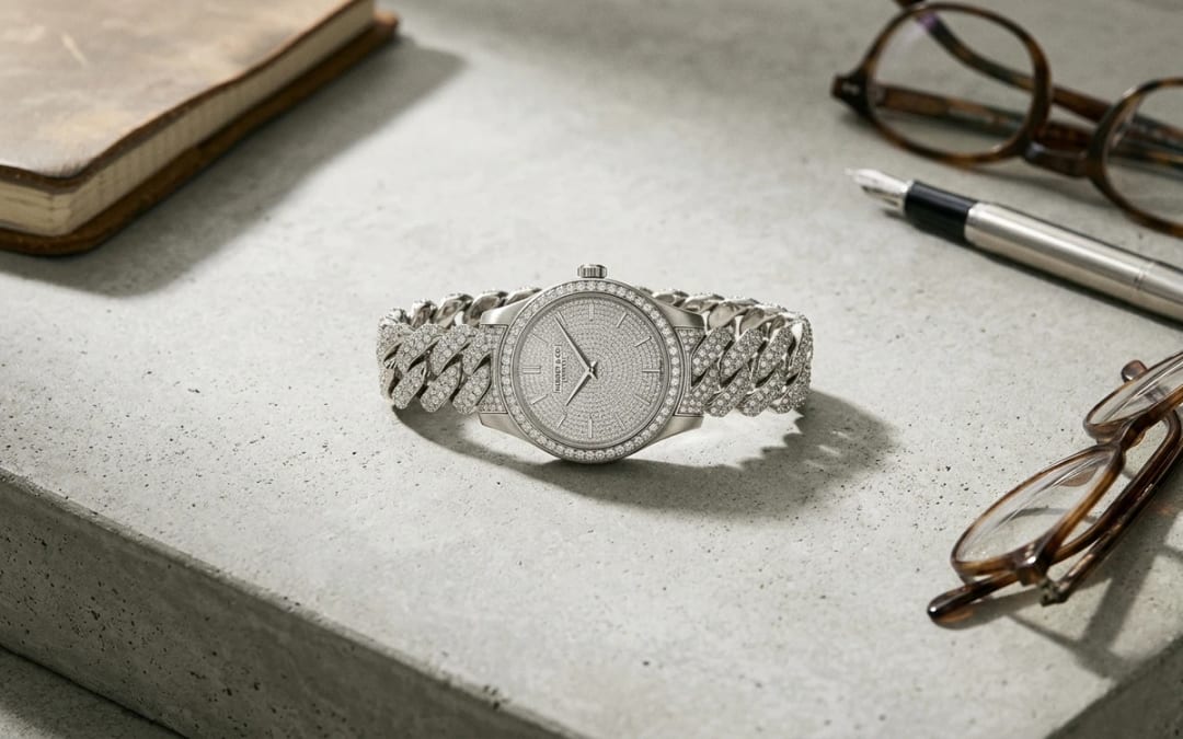Flat lay — Montre Michael Kors Chronographe Femme : Fonctionnalité et Style au Poignet
