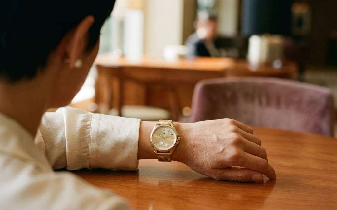 Wrist-shot — Montre Tommy Hilfiger Or Femme : Le Guide Complet des Finitions Dorées