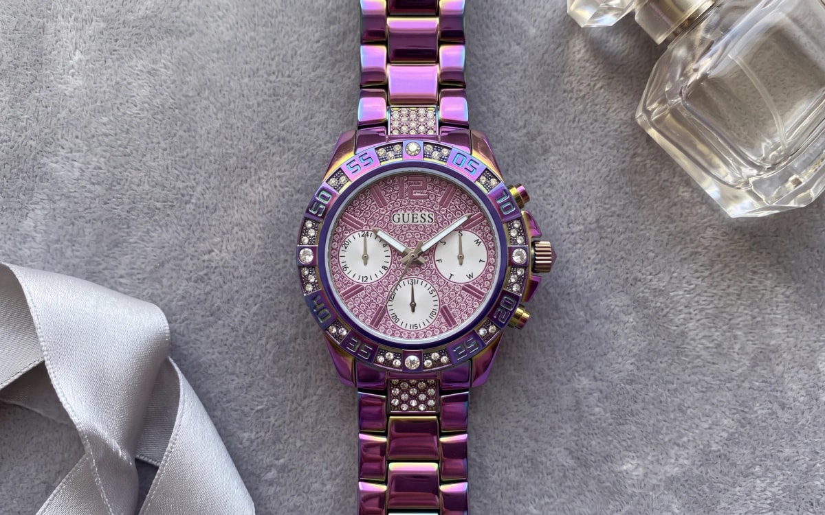 GUESS Majesty GW0771L4 iridescent steel women's watch with pink crystal pavé dial on dove-grey velvet