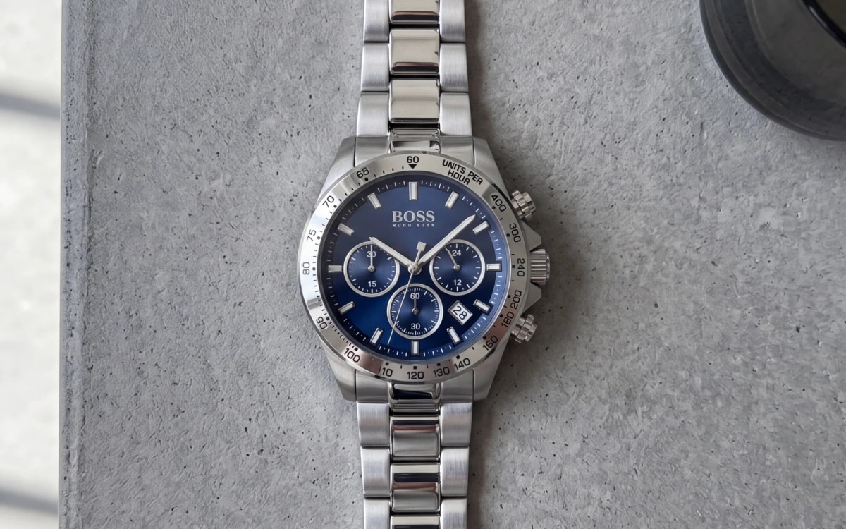 HUGO BOSS Hero 1513755 steel chronograph with blue dial and tachymeter bezel on polished concrete