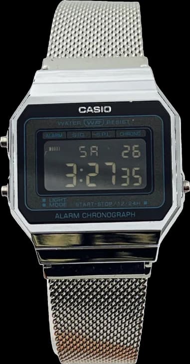 Montre Casio A700WEM-1A à Cadran Noir et Bracelet en Maille Milanaise